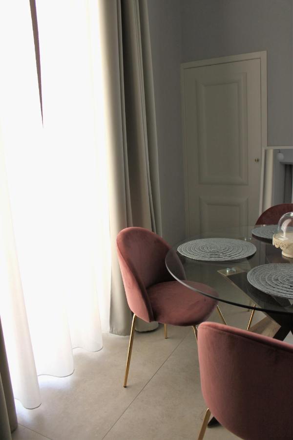 Palazzo Sul Corso-Charming Appartaments Brindisi Bagian luar foto