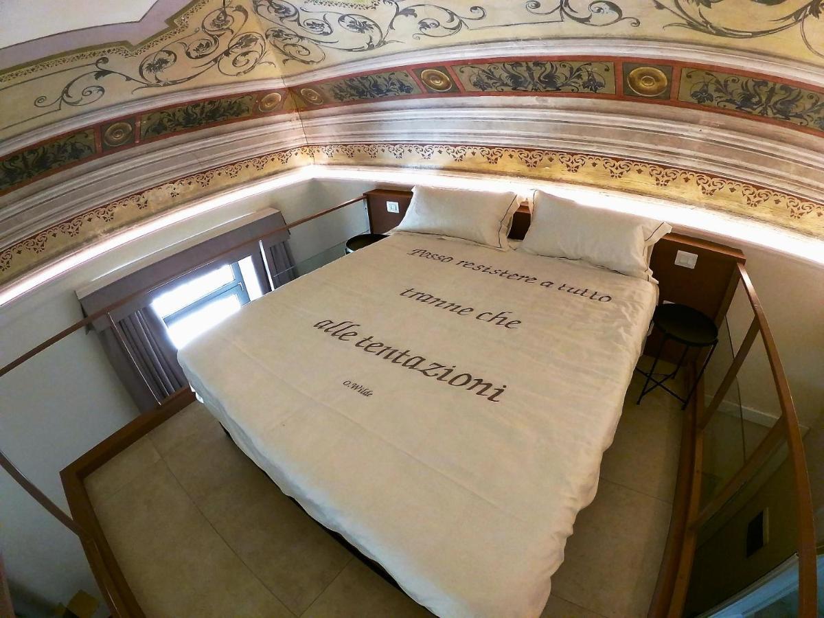 Palazzo Sul Corso-Charming Appartaments Brindisi Bagian luar foto