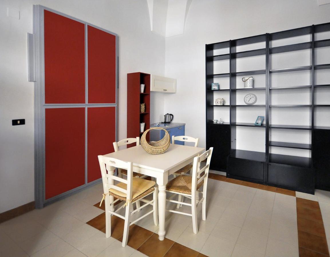 Palazzo Sul Corso-Charming Appartaments Brindisi Bagian luar foto