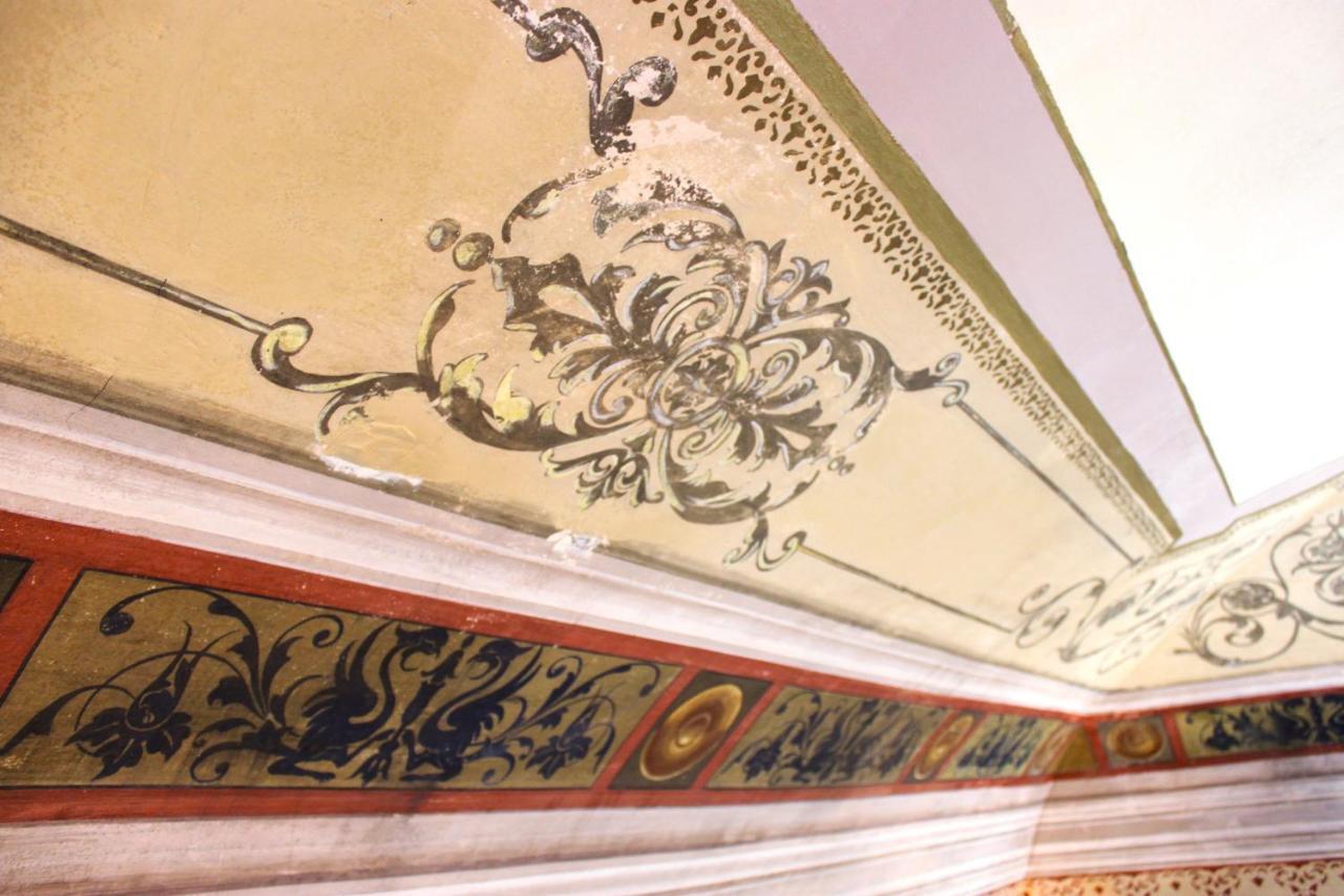 Palazzo Sul Corso-Charming Appartaments Brindisi Bagian luar foto
